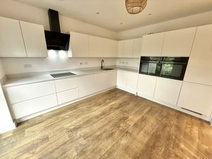 Crossland Gardens Rossmore
